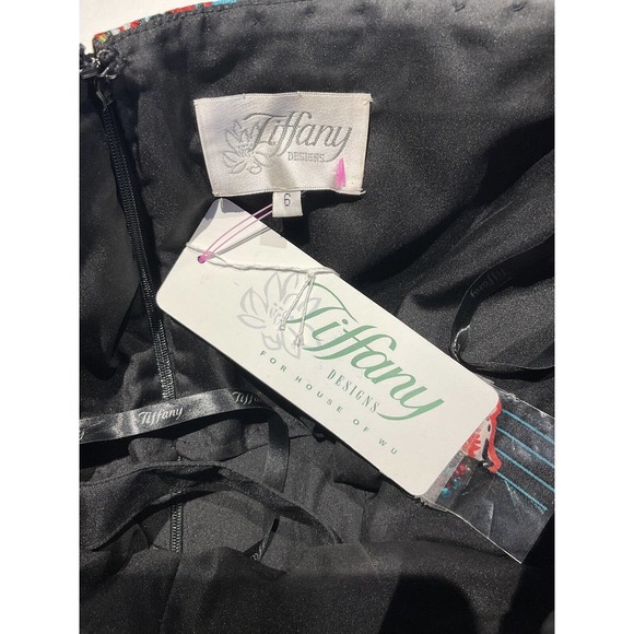 Women’s Tiffany Designs Mermaid Style Dress Size 6 Strapless Beaded Padded Top - Picture 3 of 9